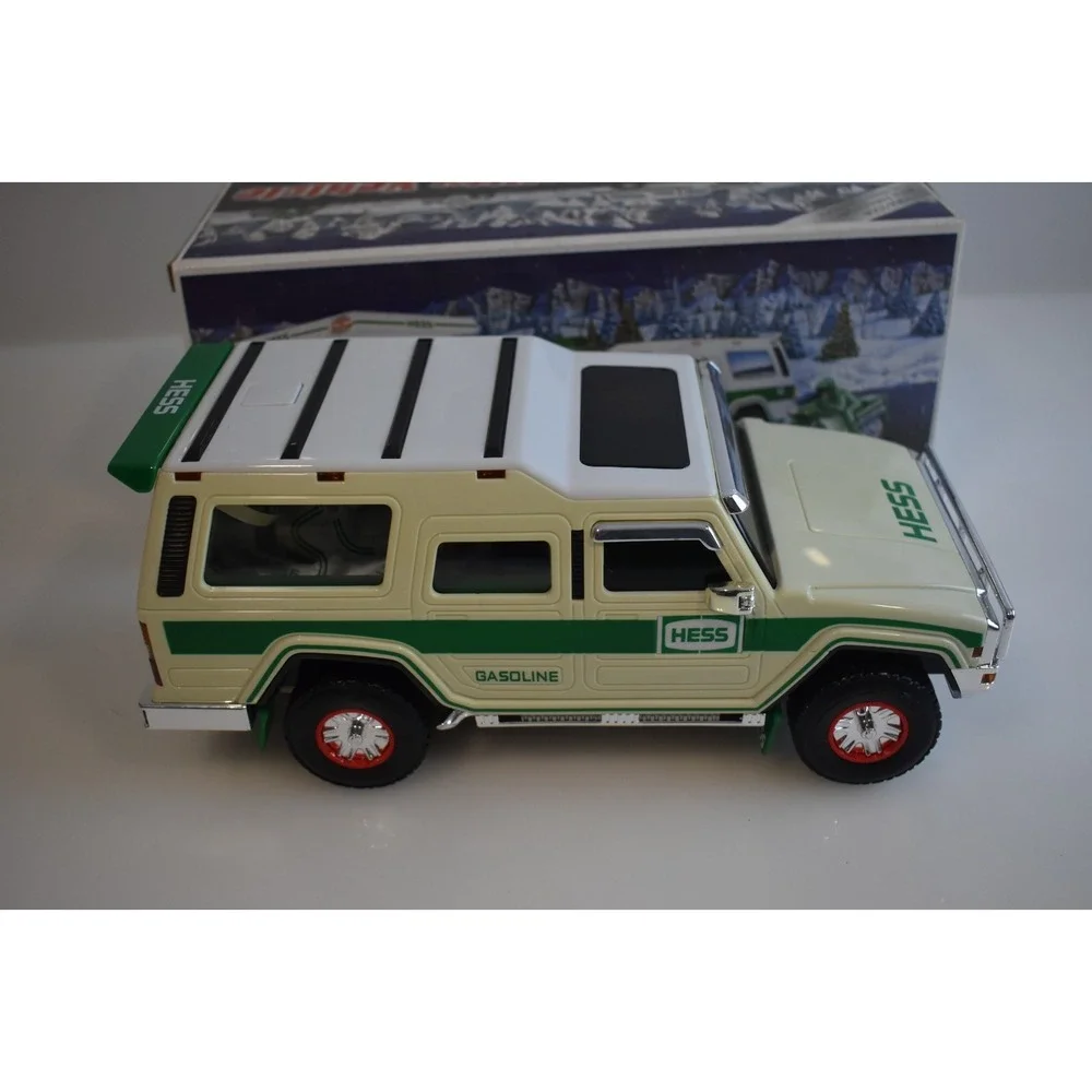 Hess 2004 Sport Utility Vehicle And Motorcycles In Box